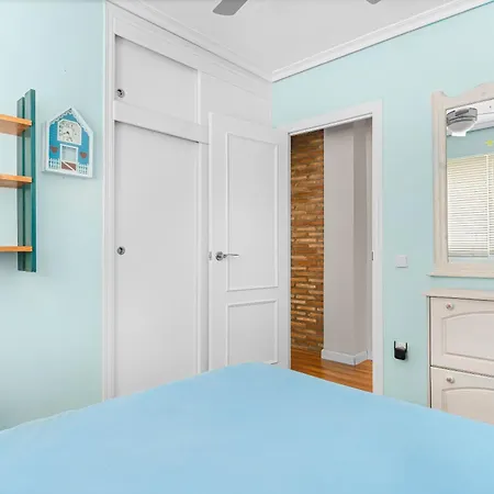 Atico Con Terraza דירה טורבייחה